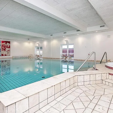 Apartament V *
