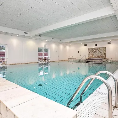 V Apartament *
