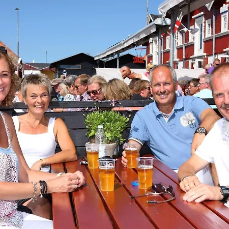 V * Skagen